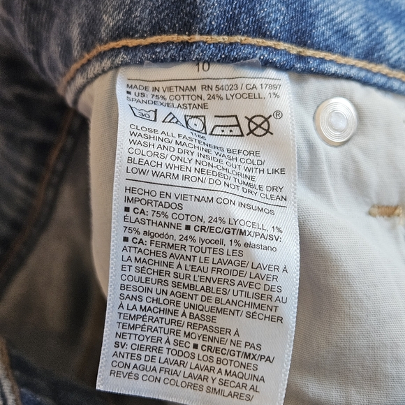 Old Navy High-Waisted Sky-Hi Wide-LegJeans Braided Seam Detail Size 10 NWT - Picture 7 of 9